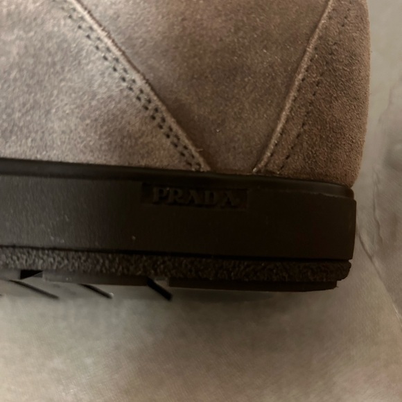 PradaSuede Wedge Sneakers Women’s Sz EU 35.5  Hi Top Strap Lace Gray - Picture 4 of 9